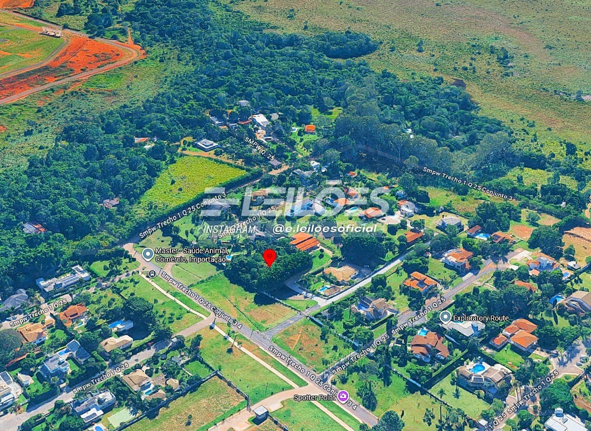 Foto 2 de 35: Casa em leilão em Brasília - DF, bairro Setor de Mansões — Imóvel residencial em condomínio, área total de 2.857,14m² - Brasília/DF