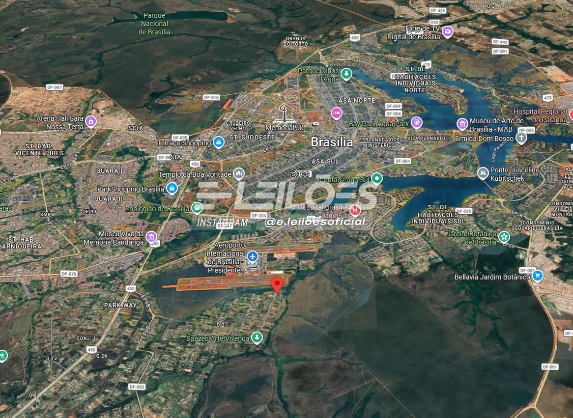 Foto 4 de 35: Casa em leilão em Brasília - DF, bairro Setor de Mansões — Imóvel residencial em condomínio, área total de 2.857,14m² - Brasília/DF