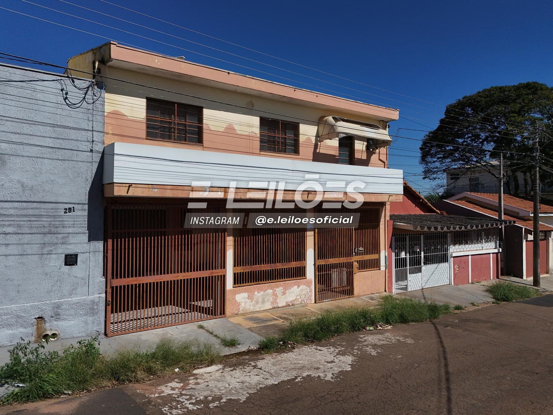 Foto 1 de 5: Casa em leilão em São Carlos - SP, bairro Vila Marina — Prédio assobradado com 882,00 m² - São Carlos/SP