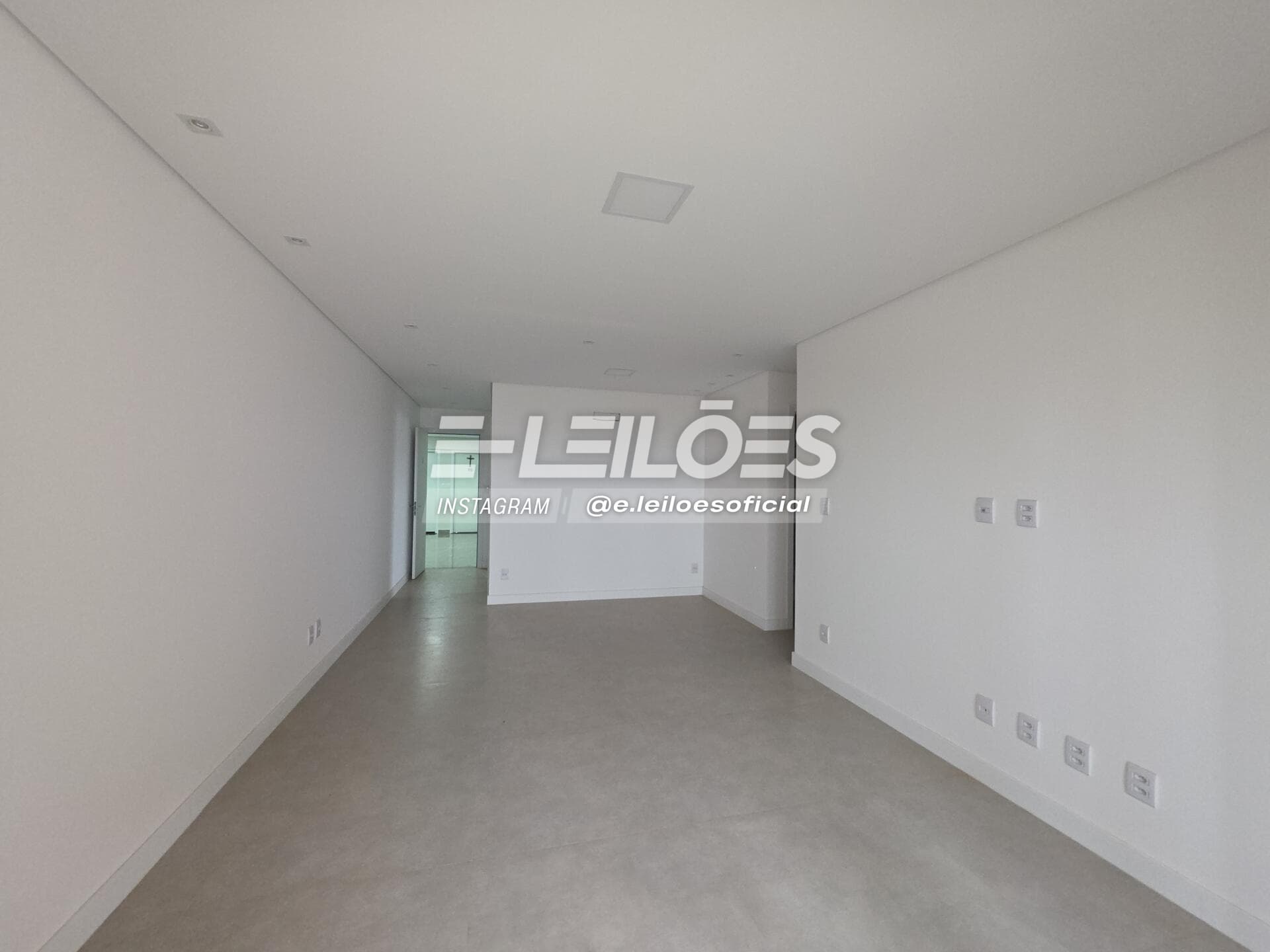 Foto 9 de 28: Apartamento em leilão em Bauru - SP, bairro Jardim Terra Branca — Apto. área total 161,17m² - Torre Kyoto Residencial Oriente - Bauru/SP
