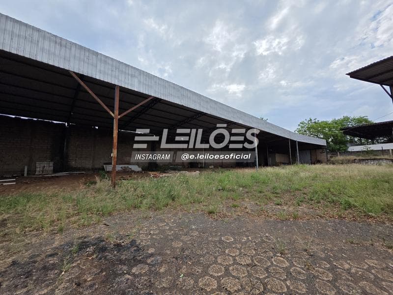 Foto 11 de 41: Comercial em leilão em Fernandópolis - SP, bairro Jardim Iguatemy — Galpão, área de 8.258,15m² - Jardim Iguatemi – Fernandópolis/SP