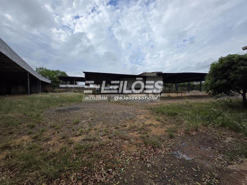 Foto 15 de 41: Comercial em leilão em Fernandópolis - SP, bairro Jardim Iguatemy — Galpão, área de 8.258,15m² - Jardim Iguatemi – Fernandópolis/SP