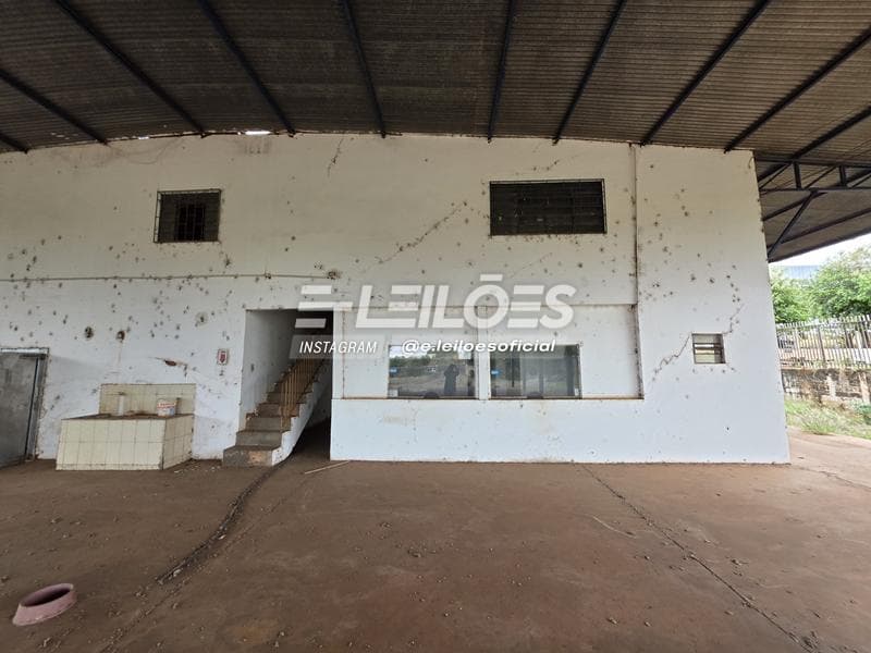 Foto 21 de 41: Comercial em leilão em Fernandópolis - SP, bairro Jardim Iguatemy — Galpão, área de 8.258,15m² - Jardim Iguatemi – Fernandópolis/SP
