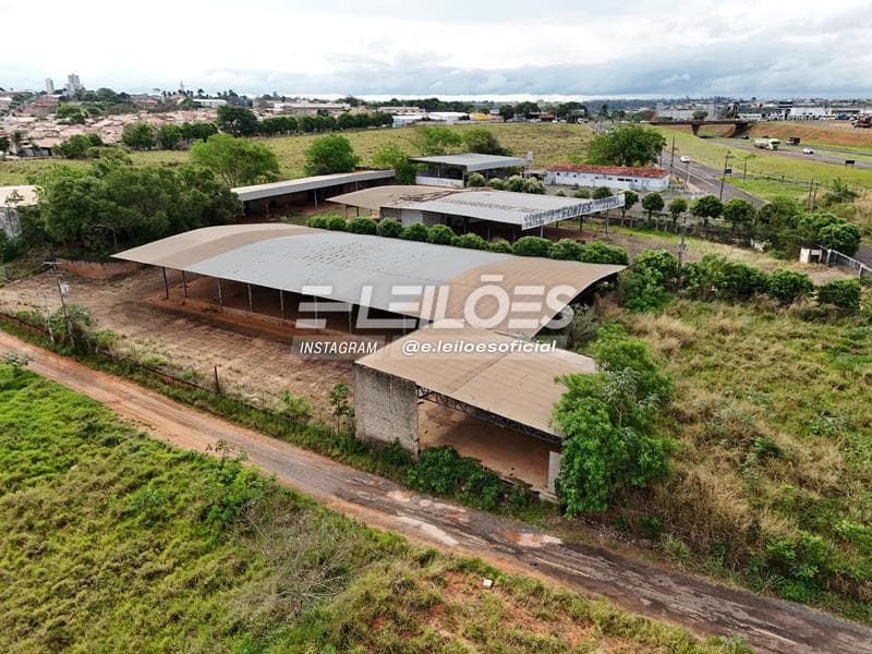 Foto 37 de 41: Comercial em leilão em Fernandópolis - SP, bairro Jardim Iguatemy — Galpão, área de 8.258,15m² - Jardim Iguatemi – Fernandópolis/SP