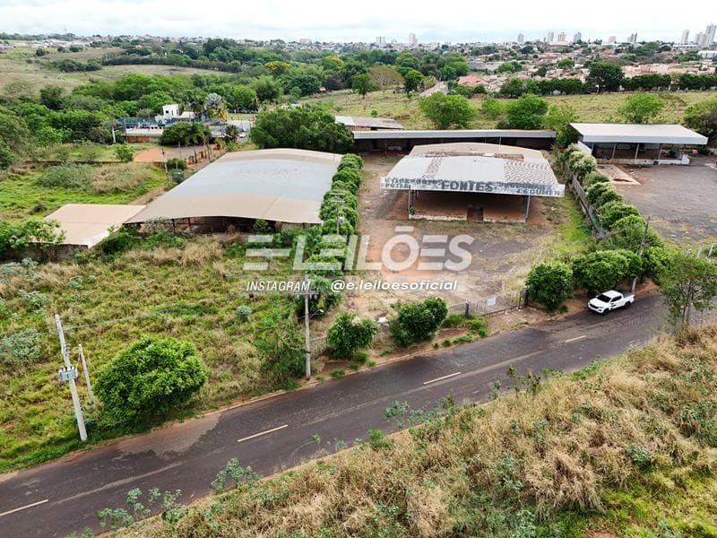 Foto 38 de 41: Comercial em leilão em Fernandópolis - SP, bairro Jardim Iguatemy — Galpão, área de 8.258,15m² - Jardim Iguatemi – Fernandópolis/SP