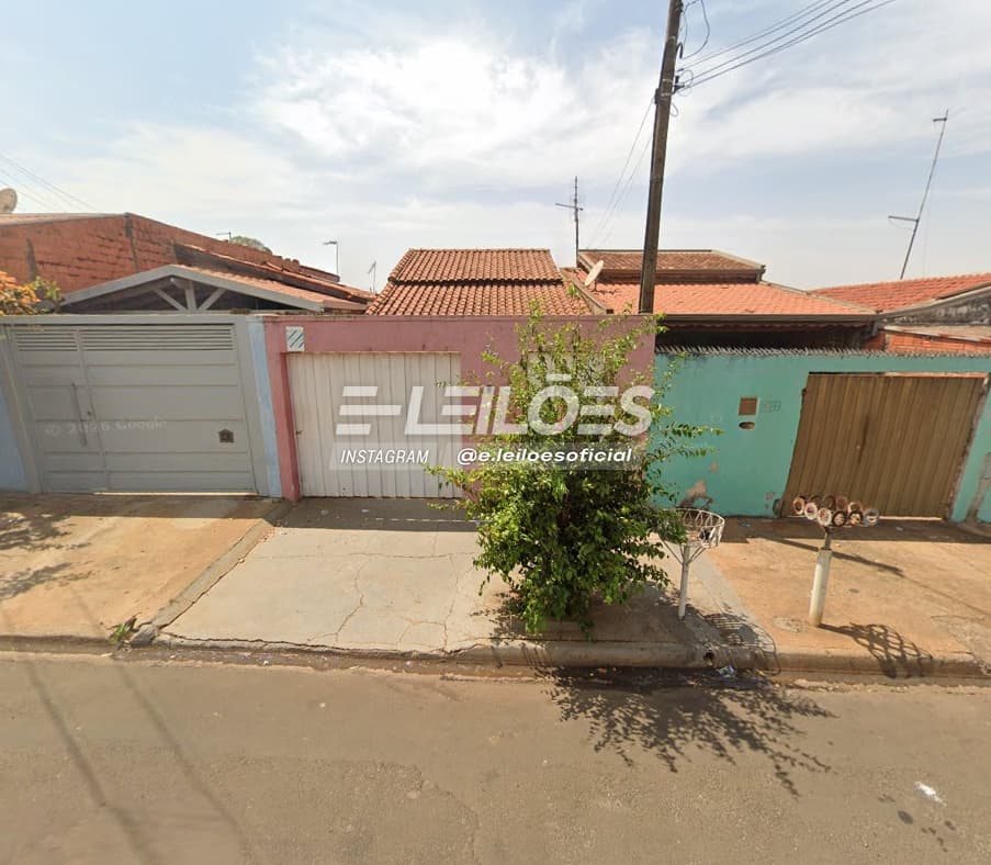 Foto 1 de 4: Casa em leilão em Leme - SP, bairro Jardim Adelina — Imóvel edificado em alvenaria com pavimento térreo, área de 125m² - Leme/SP