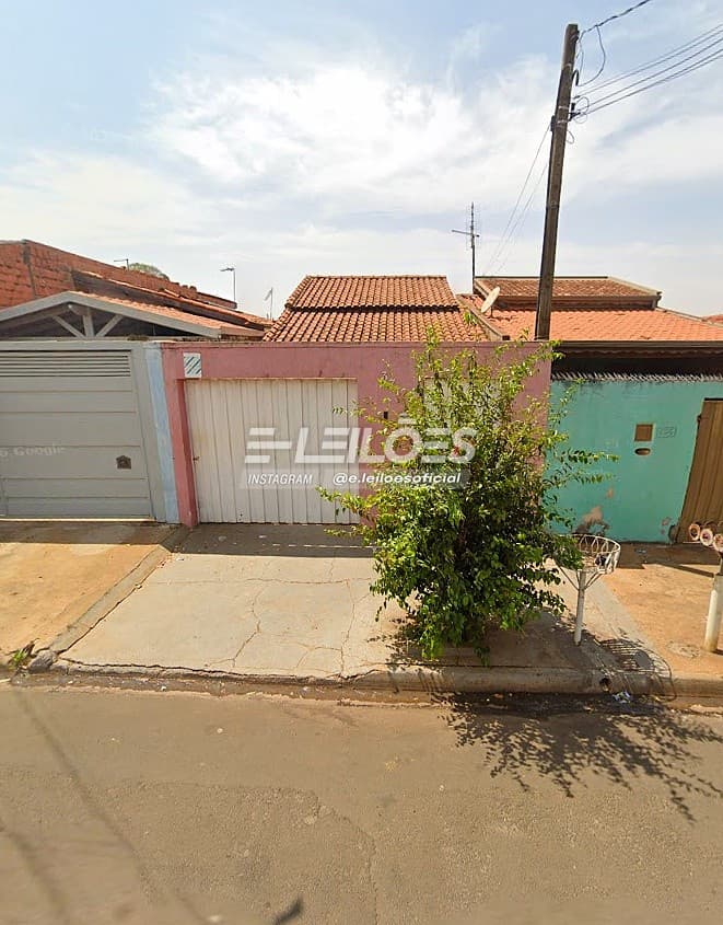Foto 4 de 4: Casa em leilão em Leme - SP, bairro Jardim Adelina — Imóvel edificado em alvenaria com pavimento térreo, área de 125m² - Leme/SP