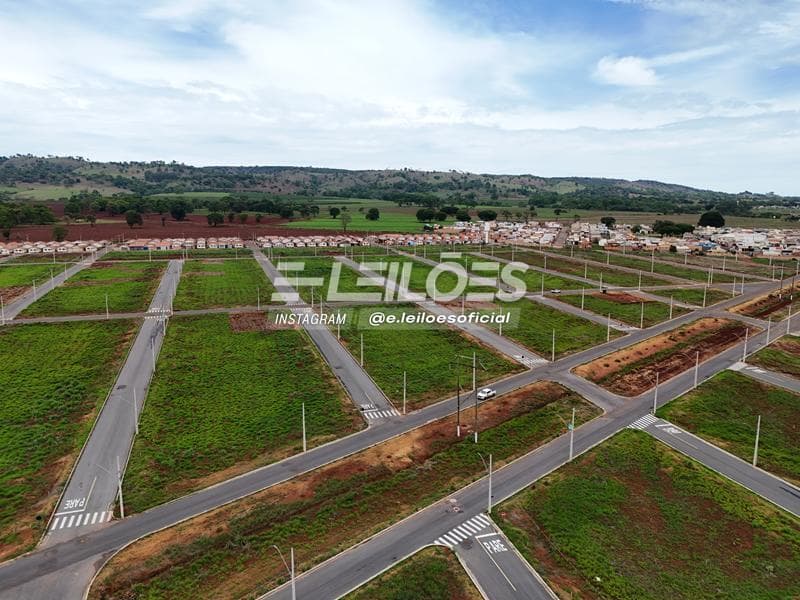 Foto 3 de 9: Terreno em leilão em Guimarânia - MG, bairro Jardim Vitória — Terreno s/ benfeitoria, área 200m² - Guimarânia/MG