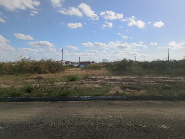 Foto 3 de 3: Terreno em leilão em Feira De Santana - BA, bairro Asa Branca — Lote Nº 32, Quadra "c" - Parque Progresso