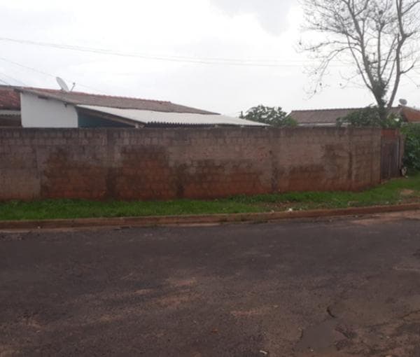 Foto 1 de 2: Casa em leilão em Rancharia - SP — Terreno E Construção Em Rancharia