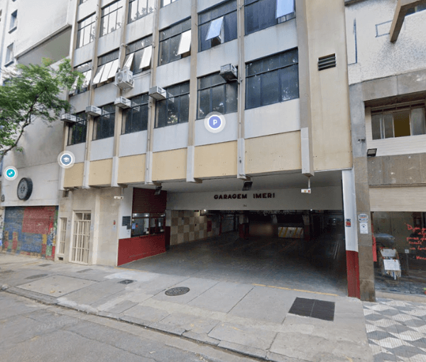 Terreno em leilão em São Paulo - SP — Box De Garagem Na Consolação