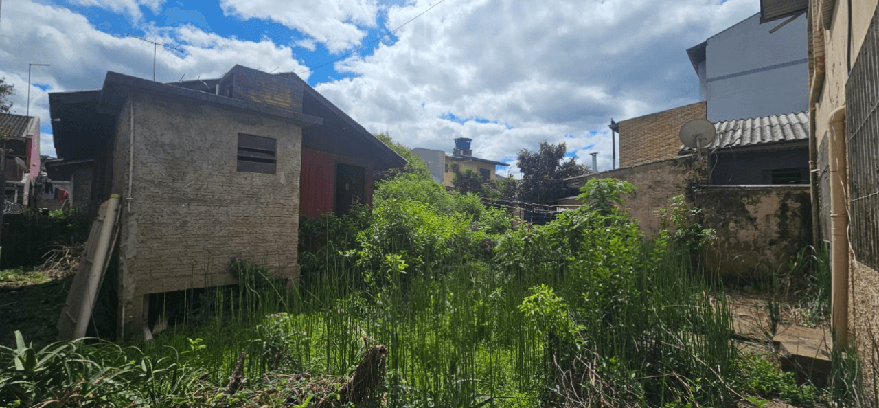 Foto 11 de 41: Casa em leilão em Caxias Do Sul - RS, bairro Esplanada — DUAS CASAS SOBRE UM TERRENO DE 300m² EM CAXIAS DO SUL/RS (DESOCUPADO)