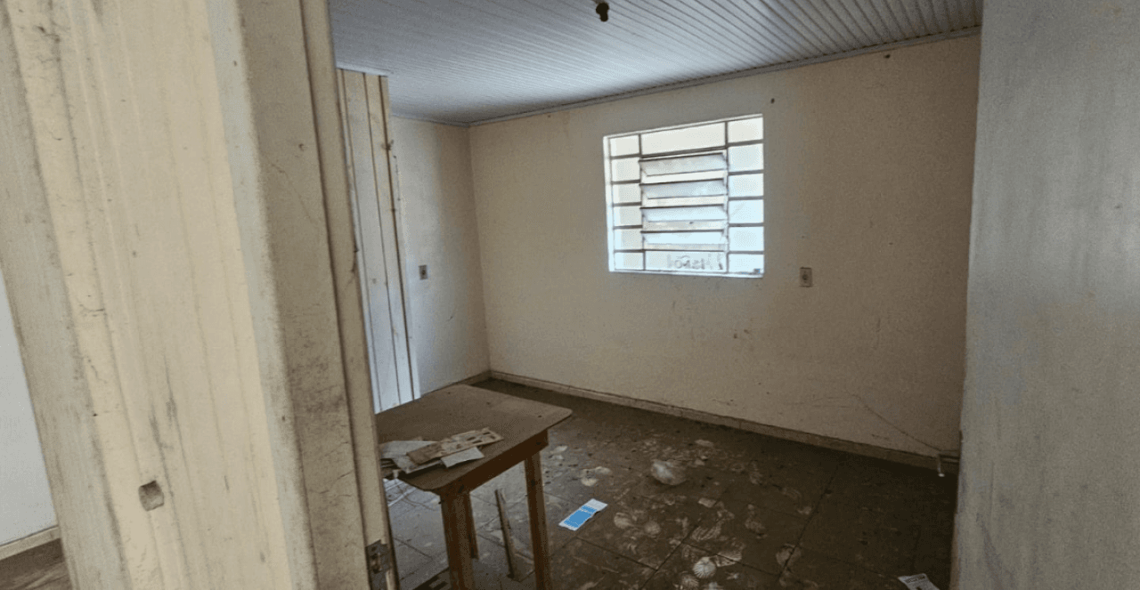 Foto 20 de 41: Casa em leilão em Caxias Do Sul - RS, bairro Esplanada — DUAS CASAS SOBRE UM TERRENO DE 300m² EM CAXIAS DO SUL/RS (DESOCUPADO)