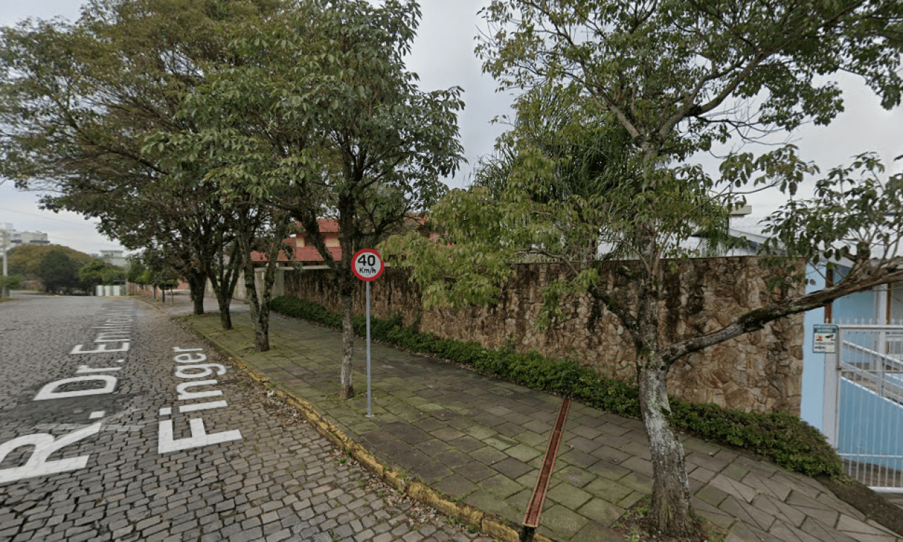 Foto 5 de 5: Terreno em leilão em Caxias Do Sul - RS — TERRENO COM ÁREA DE 911m² E UMA CASA DE 535m² EM CAXIAS DO SUL/RS