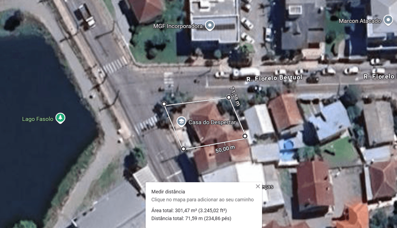 Foto 2 de 2: Casa em leilão em Bento Gonçalves - RS — UMA CASA DE MADEIRA SOB TERRENO COM ÁREA DE 336,00m² EM BENTO GONÇALVES/RS