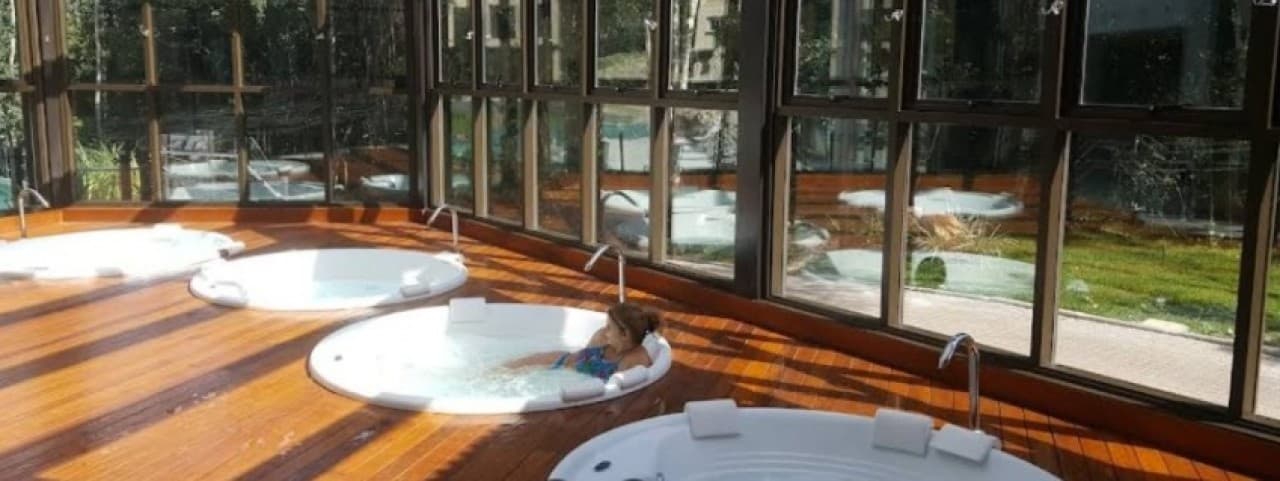 Foto 4 de 5: Apartamento em leilão em Gramado - RS — Wyndham Gramado Termas Resort & Spa - COTA OURO 7 DO APARTAMENTO 110 DO BLOCO B PRIORIDADE G DO GRAMADO TERMAS RESORT