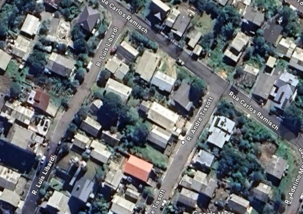 Foto 3 de 3: Terreno em leilão em Gramado - RS — TERRENO COM ÁREA DE 264,05m² COM UMA CASA EM GRAMADO