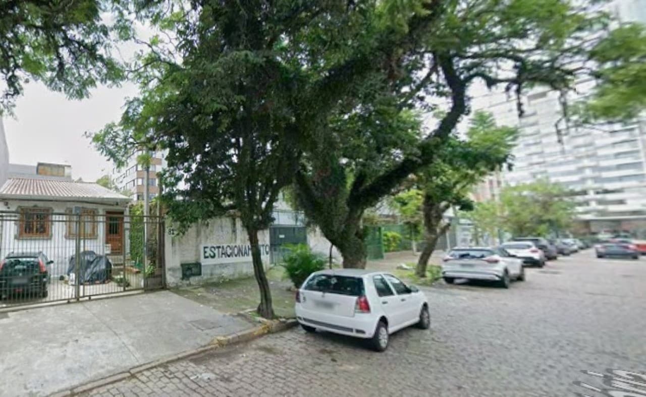Foto 3 de 3: Terreno em leilão em Porto Alegre - RS, bairro Santana — UM TERRENO DE 508,20M² NO BAIRRO SANTANA NA CIDADE DE PORTO ALEGRE/RS