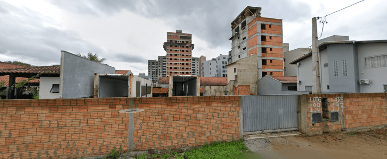 Foto 3 de 4: Terreno em leilão em Balneário Piçarras - SC, bairro Itacolomi — TERRENO COM ÁREA DE 520m² NO PONTA DE JACQUES EM PIÇARRAS/SC