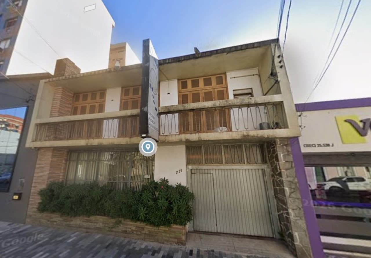 Foto 2 de 2: Comercial em leilão em Pelotas - RS — TERRENO DE APROXIMADAMENTE 400m², COM UM PRÉDIO DE ALVENARIA