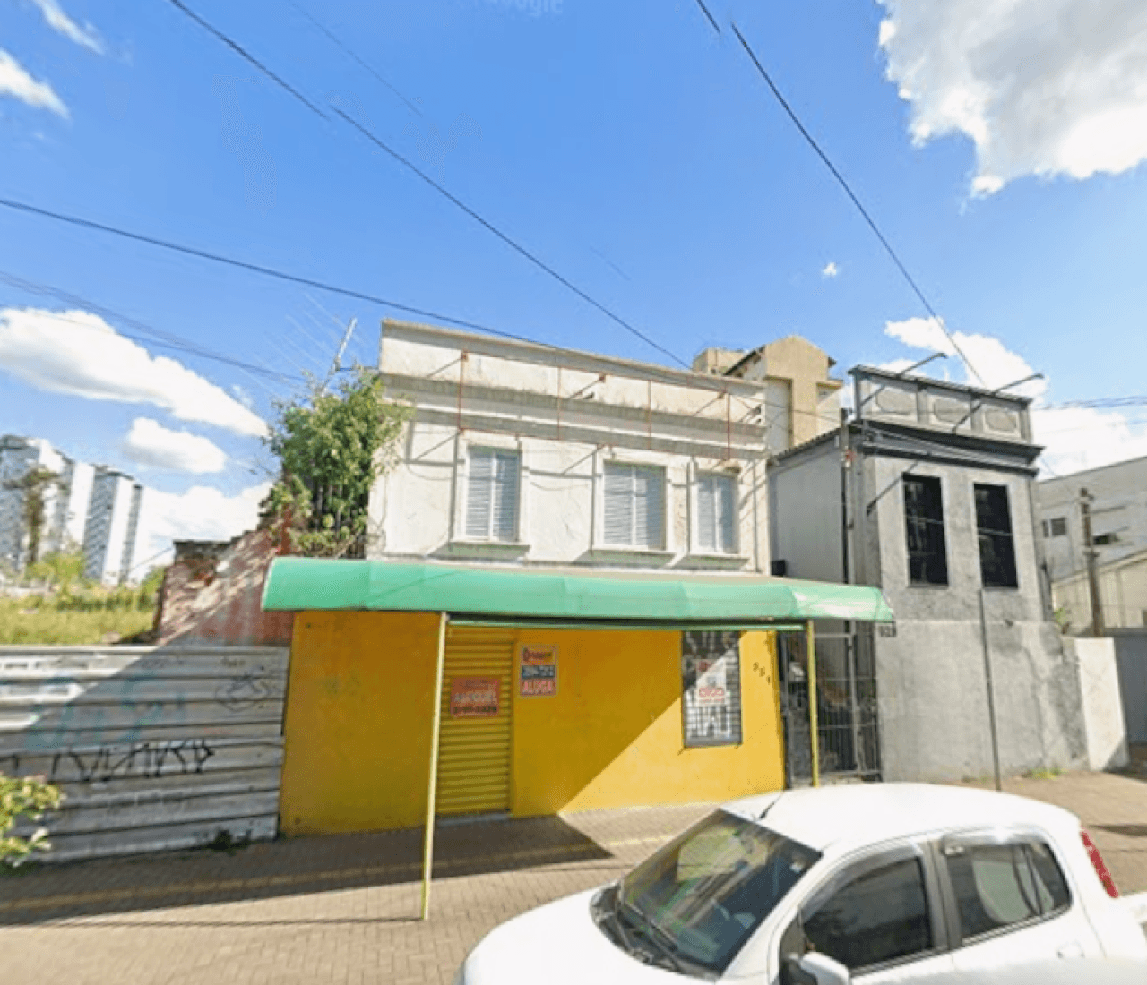 Foto 3 de 3: Casa em leilão em Novo Hamburgo - RS, bairro Rio Branco — CASA SOB UM TERRENO DE 488,40m² EM NOVO HAMBURGO