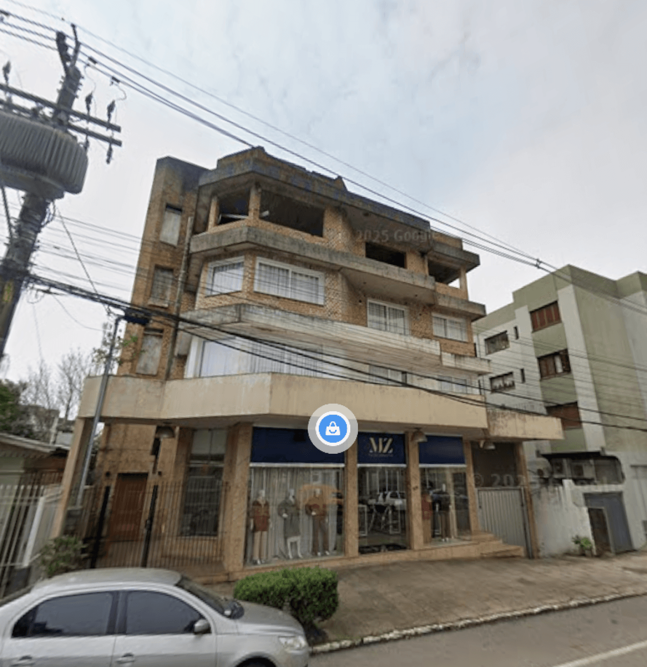Foto 2 de 3: Comercial em leilão em Farroupilha - RS, bairro Centro — LOTE URBANO COM PRÉDIO RESIDENCIAL E COMERCIAL NO CENTRO DE FARROUPILHA/RS
