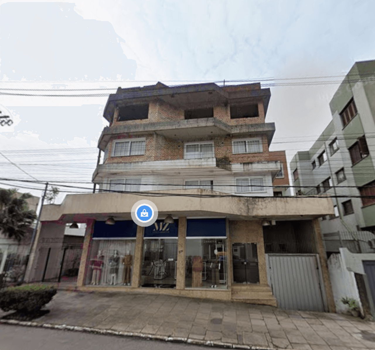 Foto 1 de 3: Comercial em leilão em Farroupilha - RS, bairro Centro — LOTE URBANO COM PRÉDIO RESIDENCIAL E COMERCIAL NO CENTRO DE FARROUPILHA/RS