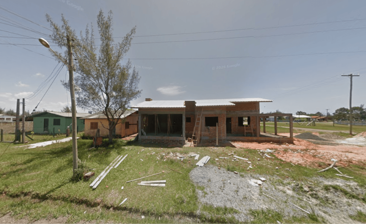 Foto 4 de 4: Casa em leilão em Arroio Do Sal - RS, bairro Rondinha Nova — CASA EM DOIS TERRENOS DE ESQUINA NO BALNEÁRIO RONDINHA EM ARROIO DO SAL/RS [FOTOS DESATUALZIADAS]
