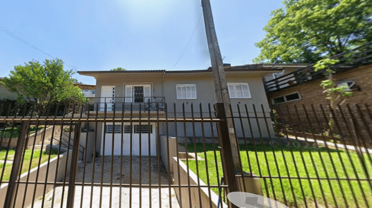 Casa em leilão em Novo Hamburgo - RS, bairro Guarani — CASA DE DOIS ANDARES EM TERRENO DE 344M² NO BAIRRO GUARANI EM NOVO HAMBURGO/RS [DESOCUPADO]