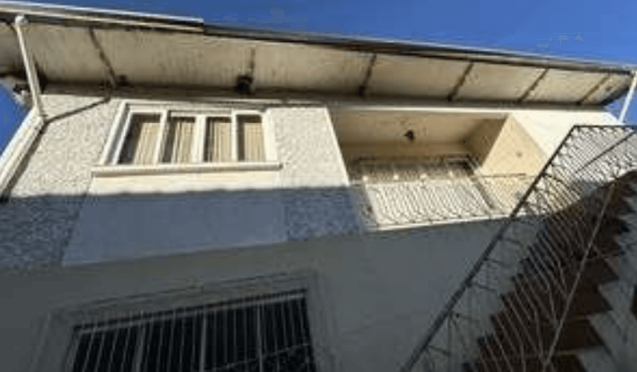 Foto 3 de 7: Casa em leilão em Flores Da Cunha - RS — FRAÇÃO IDEAL DE 244M² COM CASA DE ALVENARIA DE 106,25M² EM FLORES DA CUNHA/RS