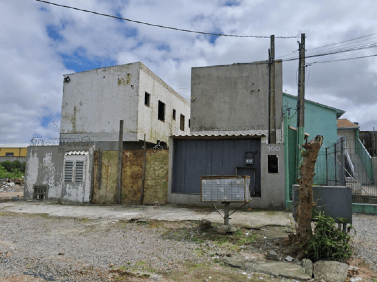 Foto 1 de 8: Comercial em leilão em Pelotas - RS — PRÉDIO COM 16 UNIDADES HABITACIONAIS EM TERRENO DE ESQUINA DE 300M² EM PELOTAS/RS