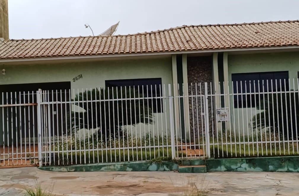 Foto 1 de 2: Imóvel em leilão em Umuarama - PR — Fração De 14,28% Residência Em Umuarama Pr