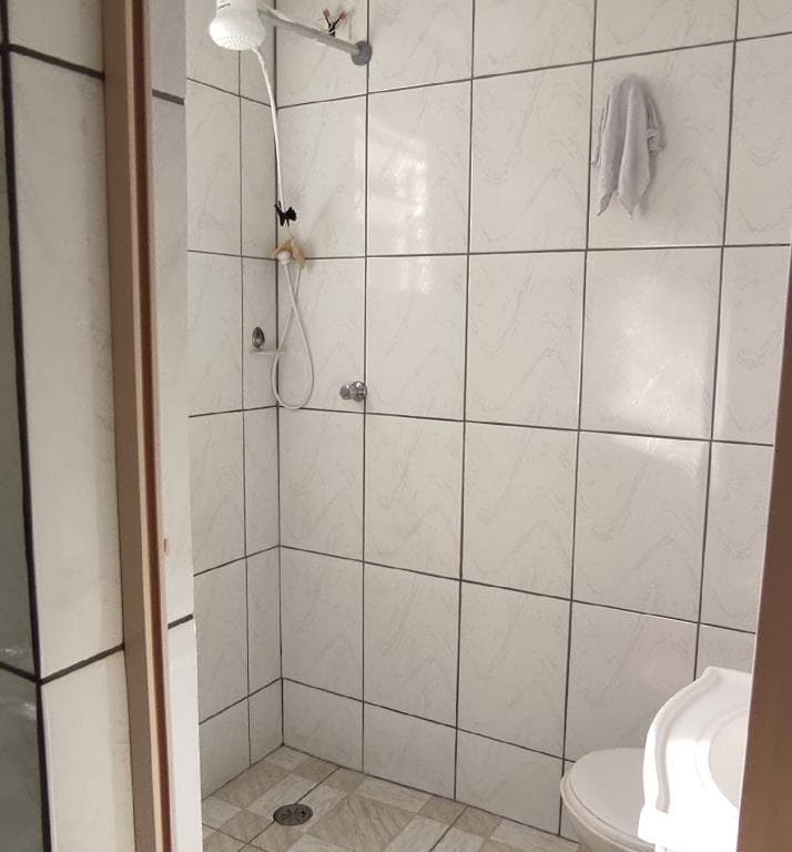 Foto 34 de 40: Casa em leilão em Embu Das Artes - SP, bairro Parque Pirajussara — Imóvel residencial, 176m², Parque Pirajussara, Embu das Artes/SP
