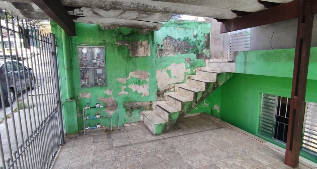 Foto 13 de 40: Casa em leilão em Embu Das Artes - SP, bairro Parque Pirajussara — Imóvel residencial, 176m², Parque Pirajussara, Embu das Artes/SP