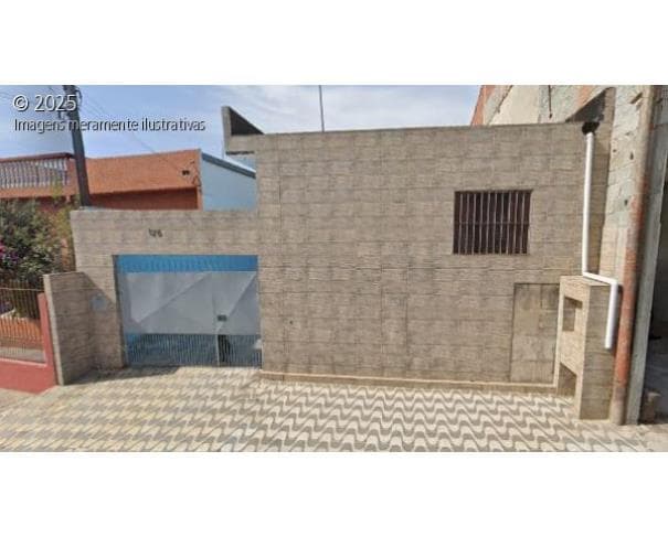 Casa em leilão em Caieiras - SP — Casa Residencial - 106,65m² á.const. - 203,33m² a.terreno - Caieiras/SP