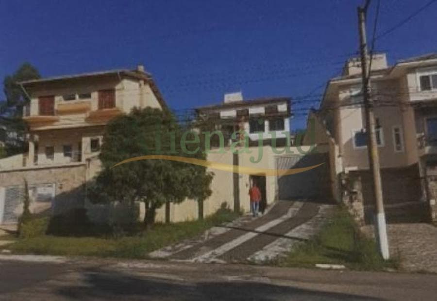 Foto 4 de 6: Terreno em leilão em Osasco - SP — Um terreno localizado na Avenida Henrique Broseghini em Osasco/SP Um terreno localizado na Avenida Henrique Broseghini em Osasco/SP
