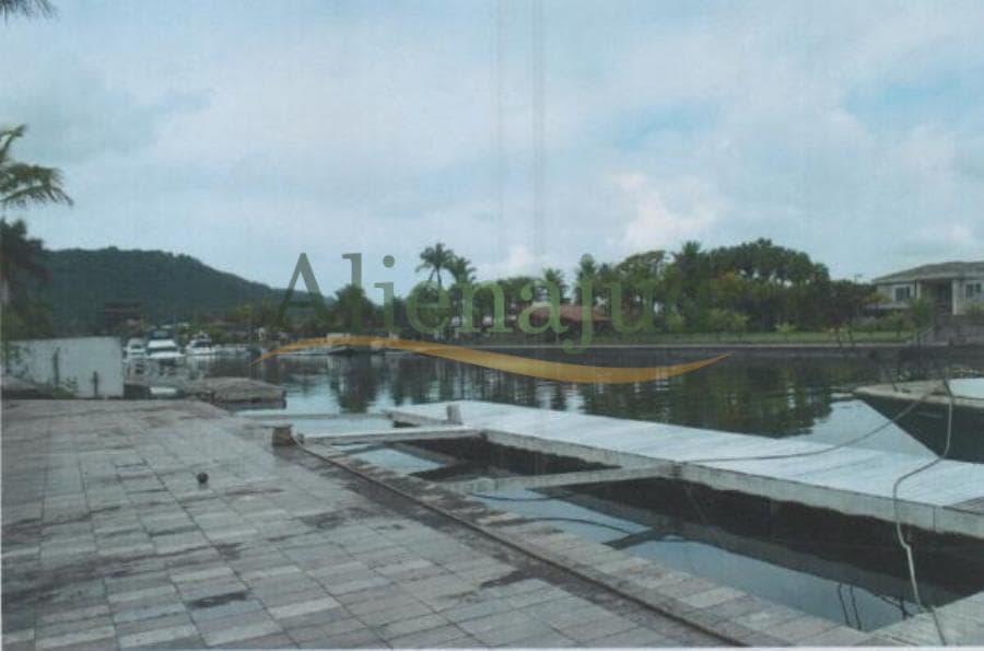 Foto 6 de 8: Terreno em leilão em Guarujá - SP — DIREITOS - Loteamento Marina Guarujá c/ área de 2.340,00m² c/ casa térrea c/ 3 dorms. DIREITOS - Loteamento Marina Guarujá c/ área de 2.340,00m² c/ casa térrea c/ 3 dorms.