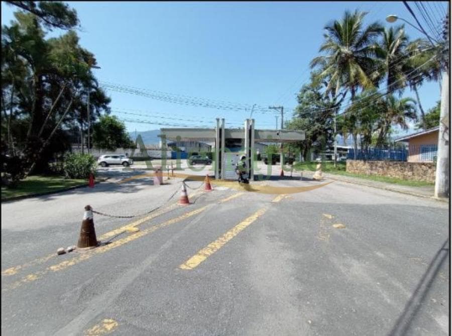 Foto 4 de 9: Terreno em leilão em São Sebastião - SP — O lote de terreno com área de 498,75m² situado no Condomínio Reserva du Moulin em São Sebastião O lote de terreno com área de 498,75m² situado no Condomínio Reserva du Moulin em São Sebastião