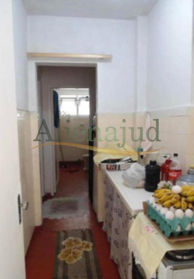 Foto 4 de 5: Apartamento em leilão em Santos - SP — Apart. kitnet c/ área construída de 35,00m² situado na Av. Presidente Wilson em Santos/SP Apart. kitnet c/ área construída de 35,00m² situado na Av. Presidente Wilson em Santos/SP