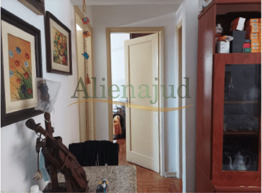 Foto 8 de 17: Apartamento em leilão em Santos - SP — Apto. c/ 2 dorms. e área construída de 55,85m² situada à Rua Ministro Xavier de Toledo Apto. c/ 2 dorms. e área construída de 55,85m² situada à Rua Ministro Xavier de Toledo