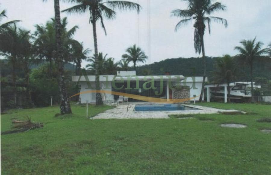Foto 2 de 8: Terreno em leilão em Guarujá - SP — DIREITOS - Loteamento Marina Guarujá c/ área de 2.340,00m² c/ casa térrea c/ 3 dorms. DIREITOS - Loteamento Marina Guarujá c/ área de 2.340,00m² c/ casa térrea c/ 3 dorms.
