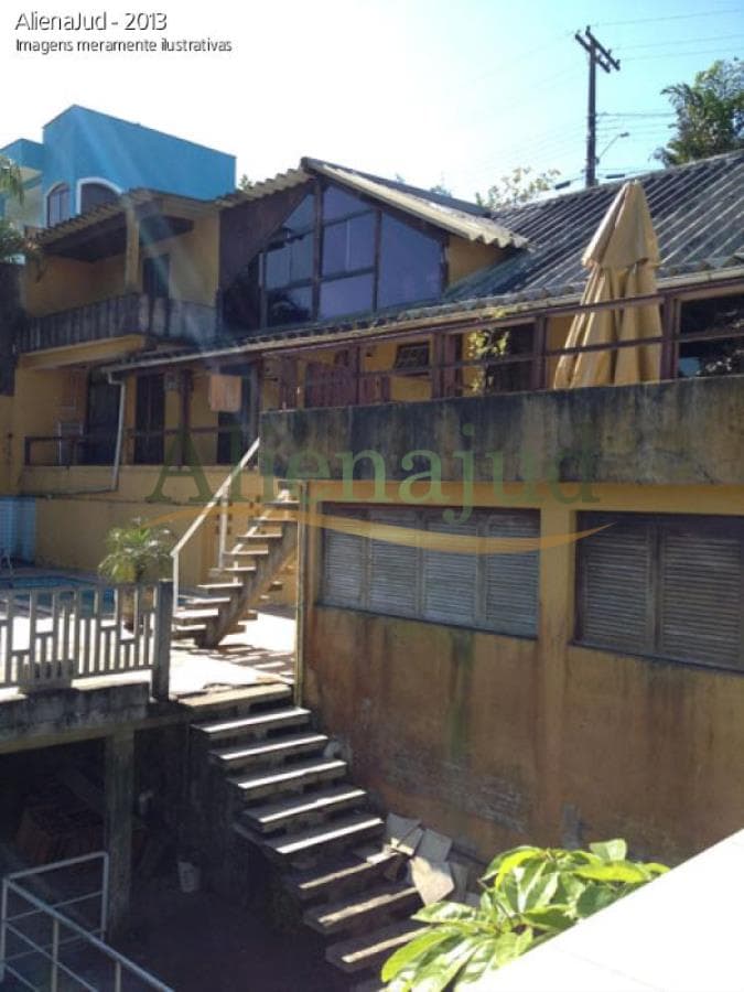 Foto 6 de 6: Casa em leilão em Guarujá - SP — CASA  EM GUARUJÁ JARDIM TRÊS MARIAS CASA EM GUARUJÁ- MIRANTE DA ENSEADA