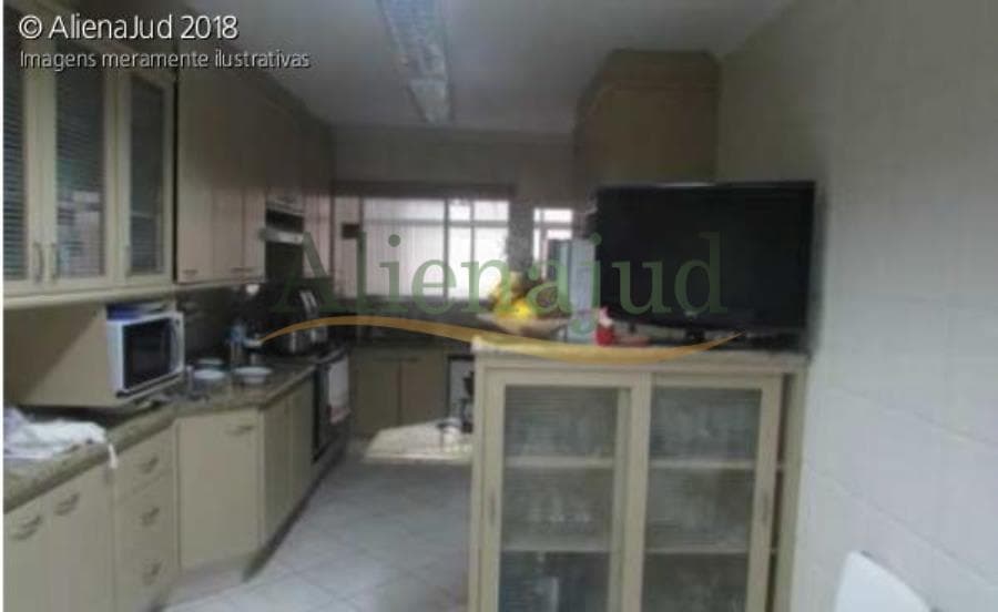 Foto 19 de 20: Apartamento em leilão em Santos - SP — Apart. 2 dorms e 2 suítes em frente a praia - área útil de 200m² - José Menino - Santos/SP Apart. 2 dorms e 2 Suítes em frente a praia - área útil de 200m² - José Menino - Santos/SP