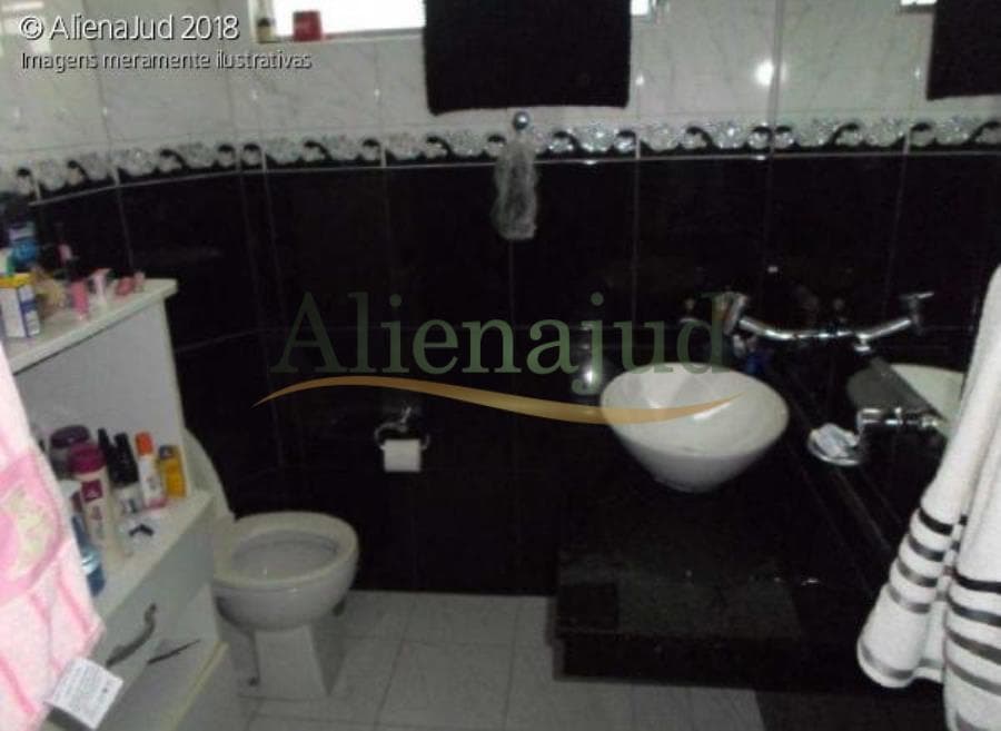 Foto 5 de 9: Apartamento em leilão em Santos - SP — Apart. 2 dorms c/ 96m² situado a Rua Ministro João Mendes - Embaré - Santos/SP Apart. 2 dorms c/ 96m² situado a Rua Ministro João Mendes - Embaré - Santos/SP