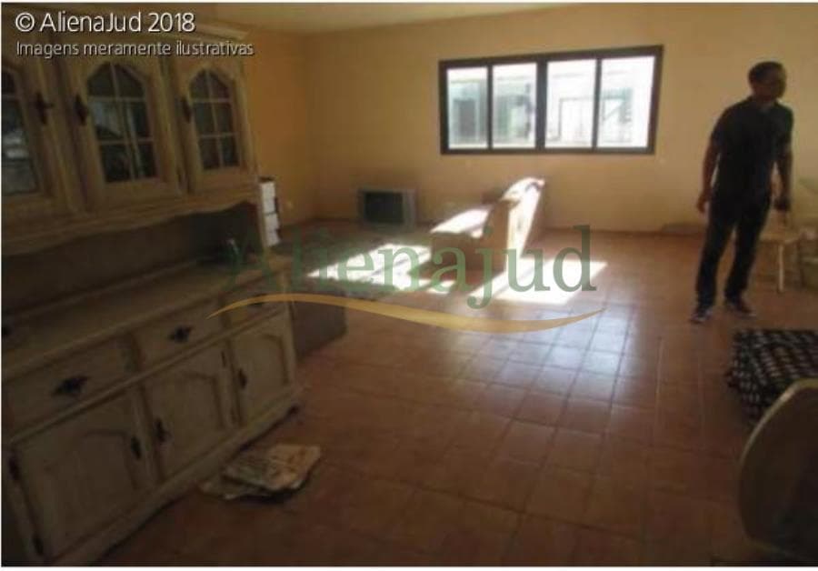 Foto 5 de 13: Apartamento em leilão em Guarujá - SP — Apart. de Cobertura 4 dorms. c/ 357m² situado a Rua Iracema - Lot. Joao Batista Juliao - Guarujá/SP Apart. de Cobertura 4 dorms. c/ 357m² situado a Rua Iracema - Lot. Joao Batista Juliao - Guarujá/SP