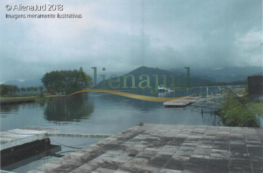 Foto 5 de 7: Casa em leilão em Guarujá - SP — Casa de Alto Padrão c/ 2.340 m² situado a Marina - Guarujá/SP Casa de Alto Padrão c/ 2.340 m² situado a Marina - Guarujá/SP