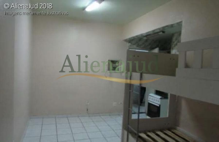 Foto 6 de 7: Apartamento em leilão em Santos - SP — Living c/ 21m² situado a Rua Alexandre Martins - Embaré - Santos/SP Living c/ 21m² situado a Rua Alexandre Martins - Embaré - Santos/SP