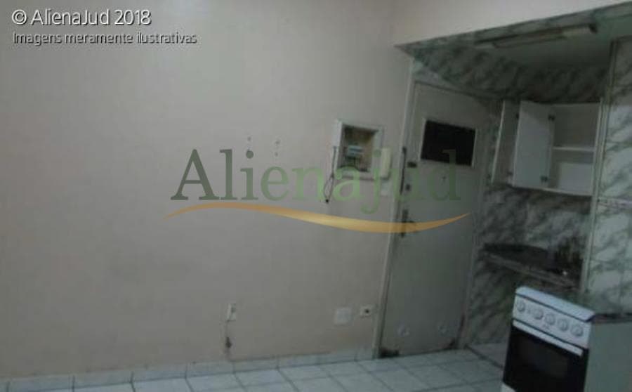 Foto 3 de 7: Apartamento em leilão em Santos - SP — Living c/ 21m² situado a Rua Alexandre Martins - Embaré - Santos/SP Living c/ 21m² situado a Rua Alexandre Martins - Embaré - Santos/SP
