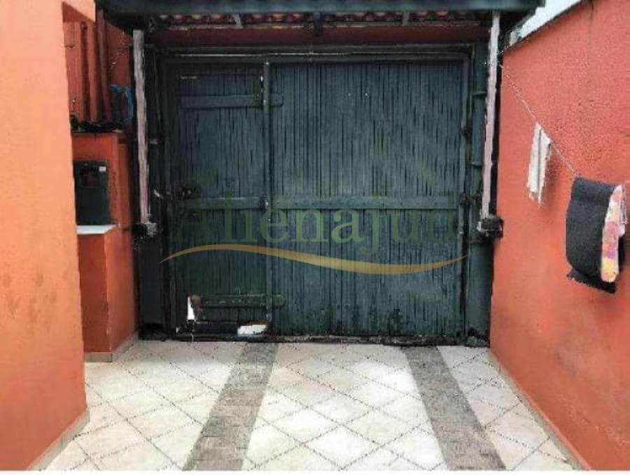 Foto 2 de 11: Casa em leilão em Guarujá - SP — Casa c/ área total de 912m² situado a Rua Prof. Mario de Almeida Pires - Jd. Virginia - Guarujá Apartamento DUPLEX em Santos/SP e Casa em Guarujá/SP