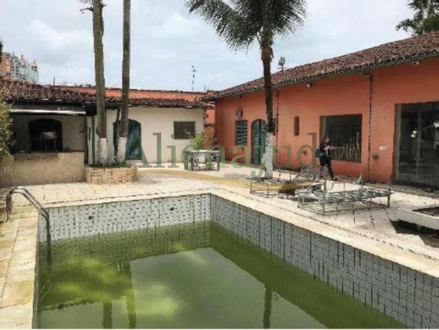 Foto 5 de 11: Casa em leilão em Guarujá - SP — Casa c/ área total de 912m² situado a Rua Prof. Mario de Almeida Pires - Jd. Virginia - Guarujá Apartamento DUPLEX em Santos/SP e Casa em Guarujá/SP